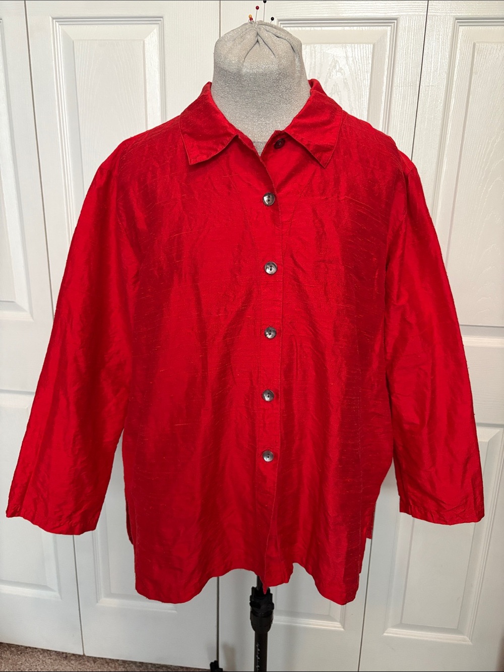 Plus 100% Raw Silk Bold Red MOP Button-Up Women’s Shirt Business Holiday 3X